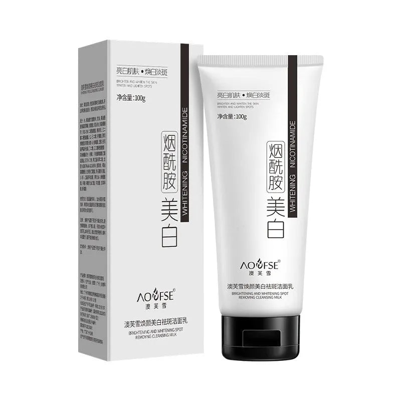 White tube of whitening freckle removing facial cleanser with 100ml net content