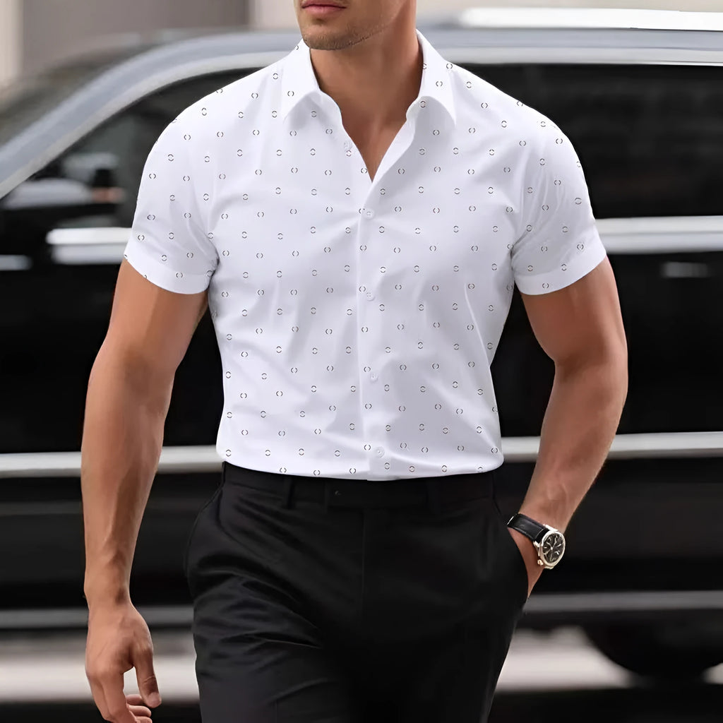 Light blue men's short-sleeved shirt with floral print, featuring a cardigan style and short sleeves.