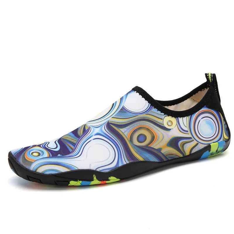 Beach wading shoes in blue with quick-dry Lycra uppers and EVA soles for water activities
