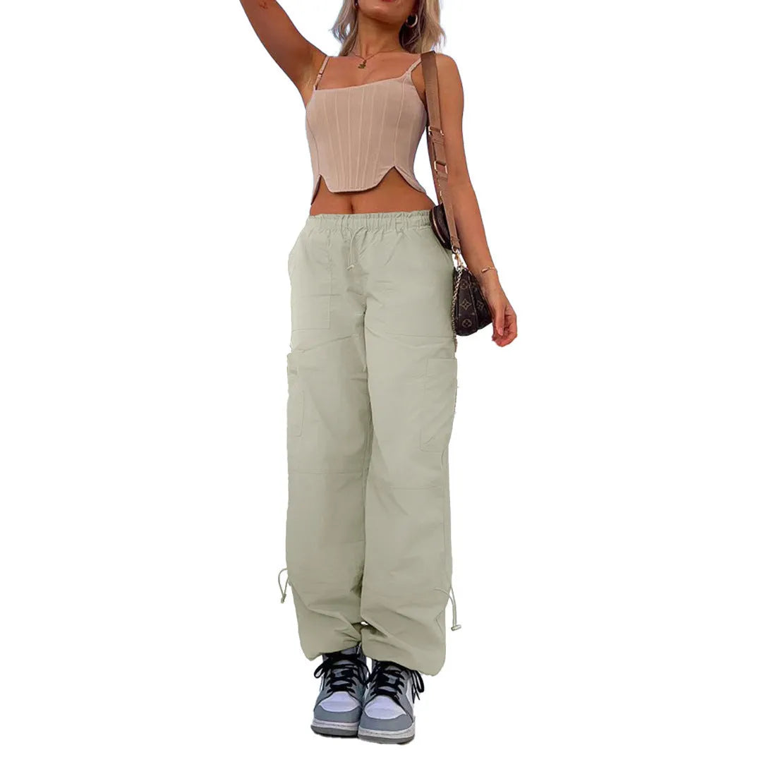 Men's straight-leg multi-pocket cargo trousers in a loose fit, shown in one of six available colours.