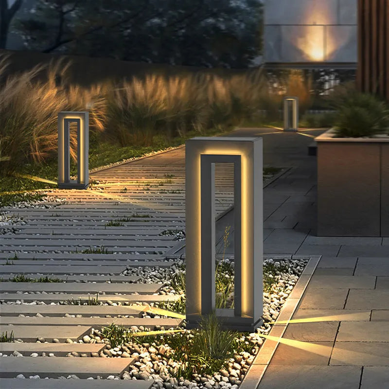 62cm tall solar courtyard lamp with geometric abstract design for outdoor garden lighting