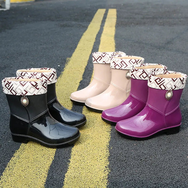 Women's fashion rain boots in purple colour with middle tube design and non-slip sole