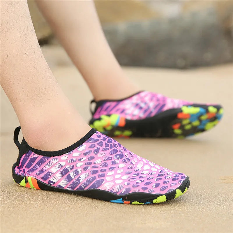 Beach wading shoes in blue with quick-dry Lycra uppers and EVA soles for water activities