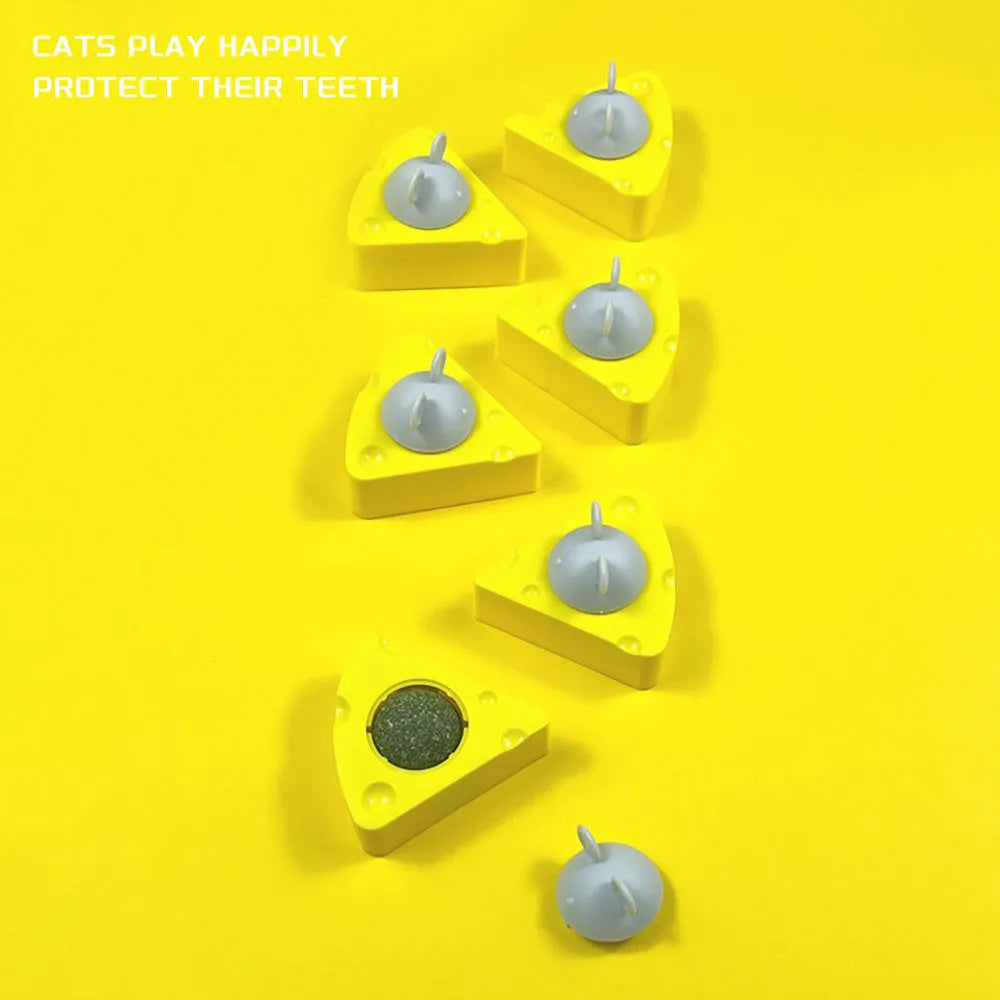 Yellow catnip toy balls for indoor cats' chewing and teeth cleaning