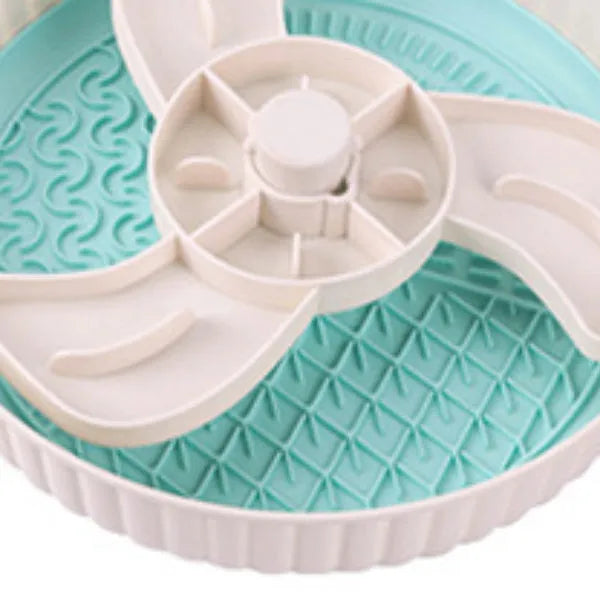 Pet food basin with rotating game board and anti-choke silicone pad in various colours with slow food mat patterns