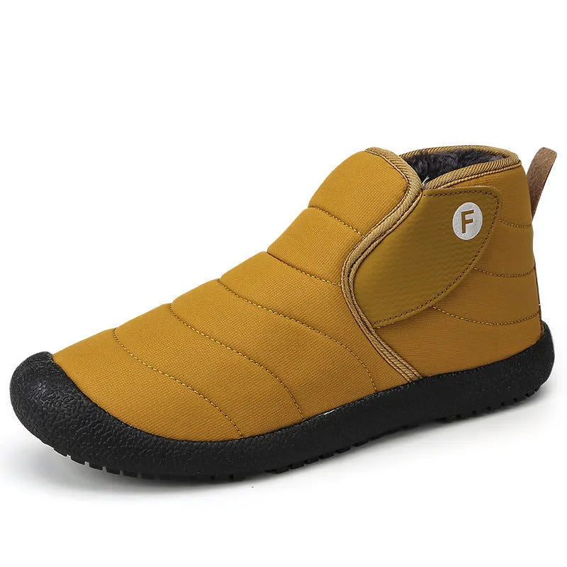 Men's waterproof snow boots in black, blue, green or yellow with a cotton upper and non-slip rubber sole
