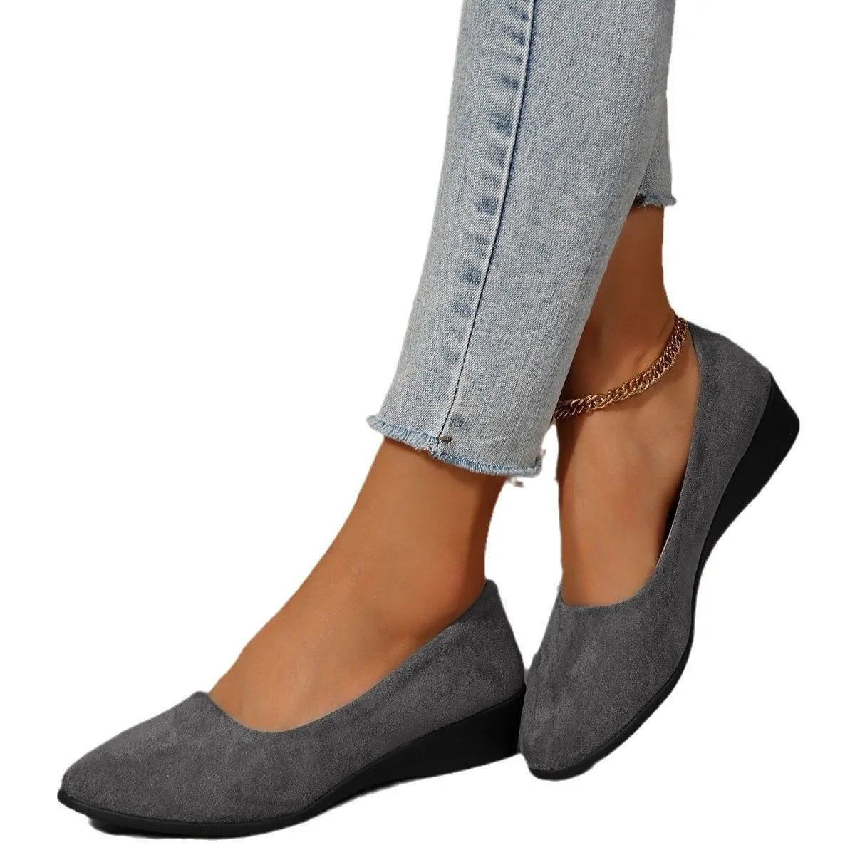 Women's plus size low wedge pumps in Gommino style with pointed toe and suede upper.