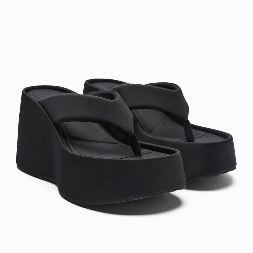 Women’s black cowhide matte leather platform flip-flops with round toe, sizes 35-40