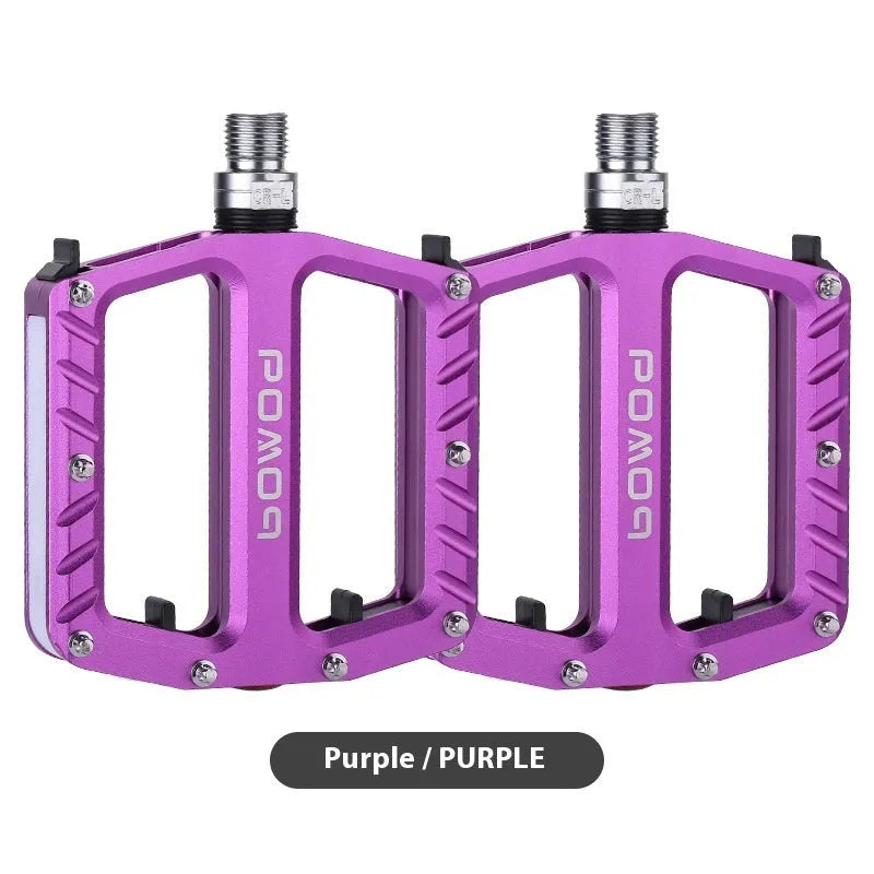 Aluminium alloy bicycle pedal with integrated 710LED lighting in five colour options
