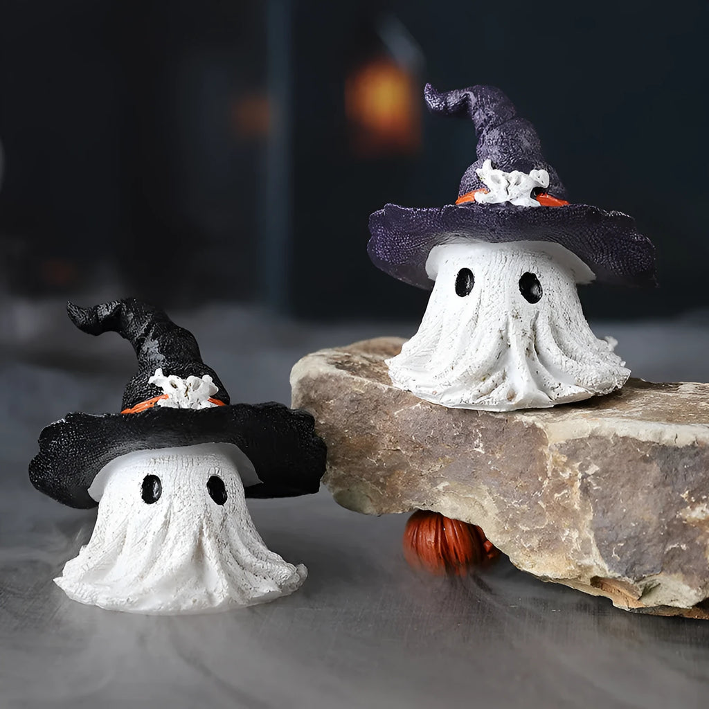 Resin wizard hat ornament in purple or black colour with hanging loop for holiday decoration