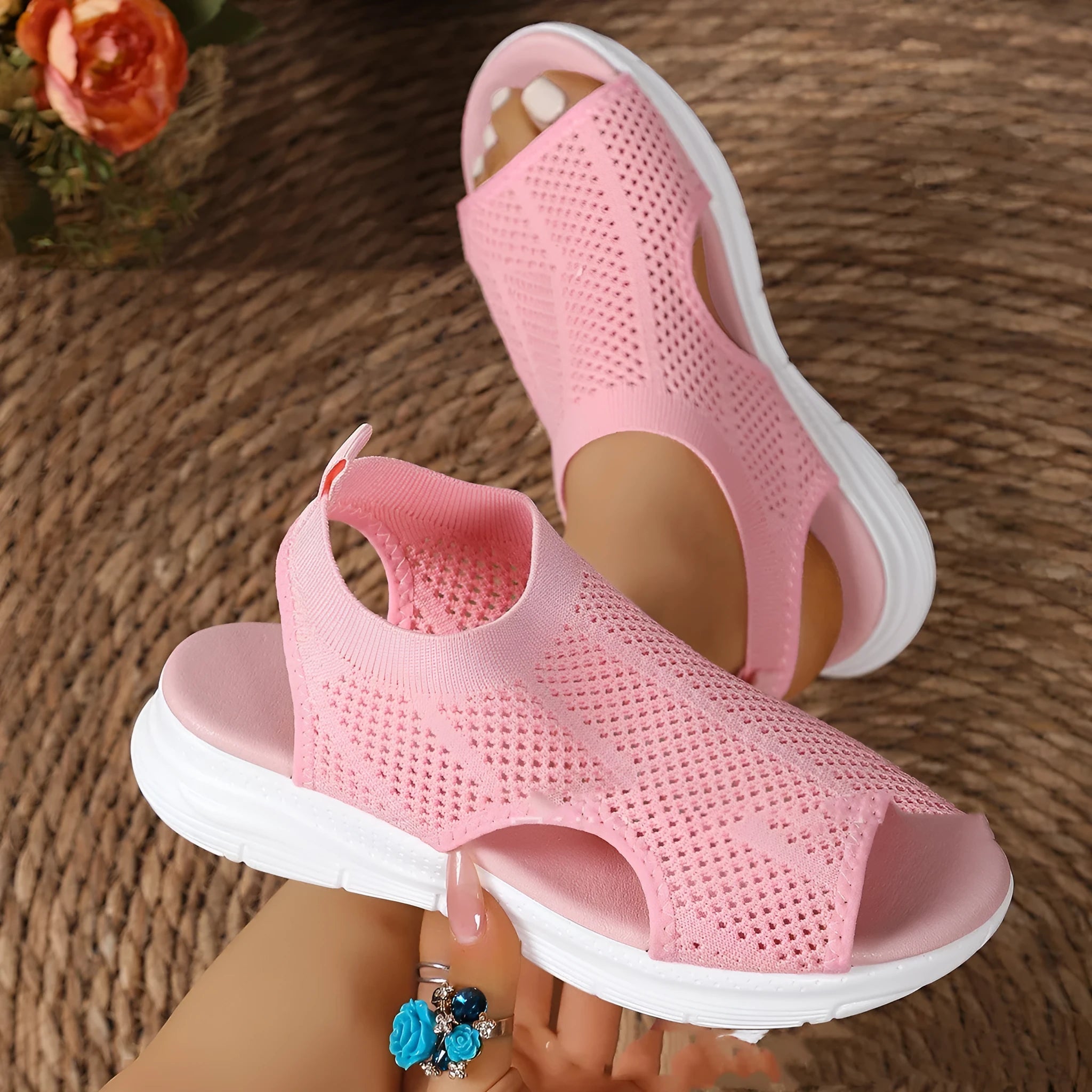 Women's black platform sports sandals with a flat toe and mesh lining on a rubber sole.