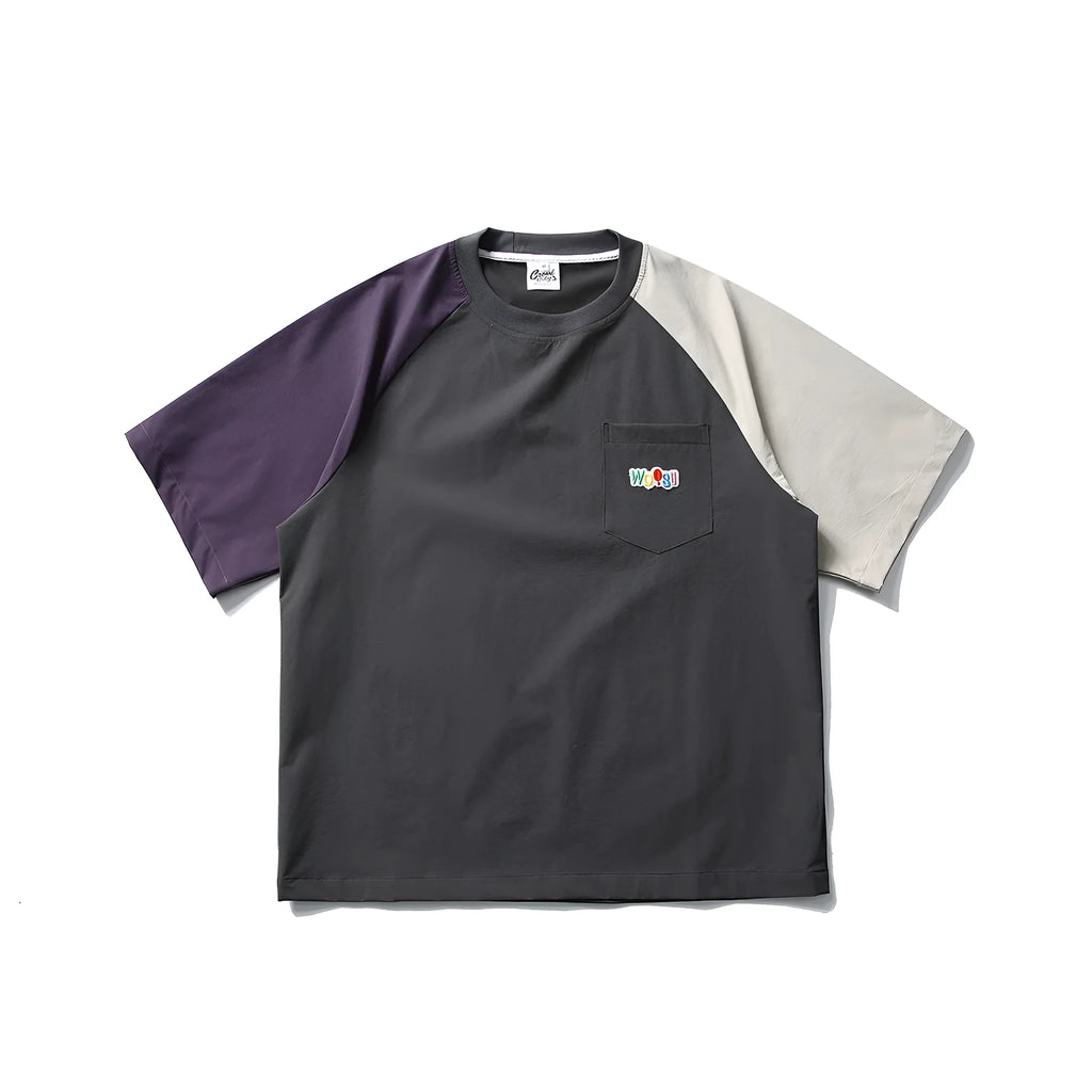 Dark grey men's t-shirt with contrast raglan sleeves in loose fit casual style