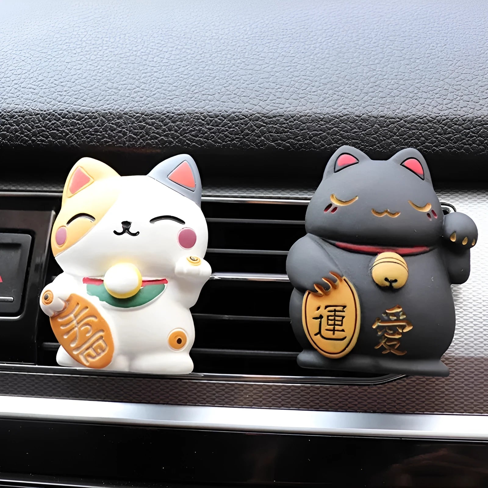 Resin car vent aromatherapy clip with cat design for vehicle air freshening and decoration