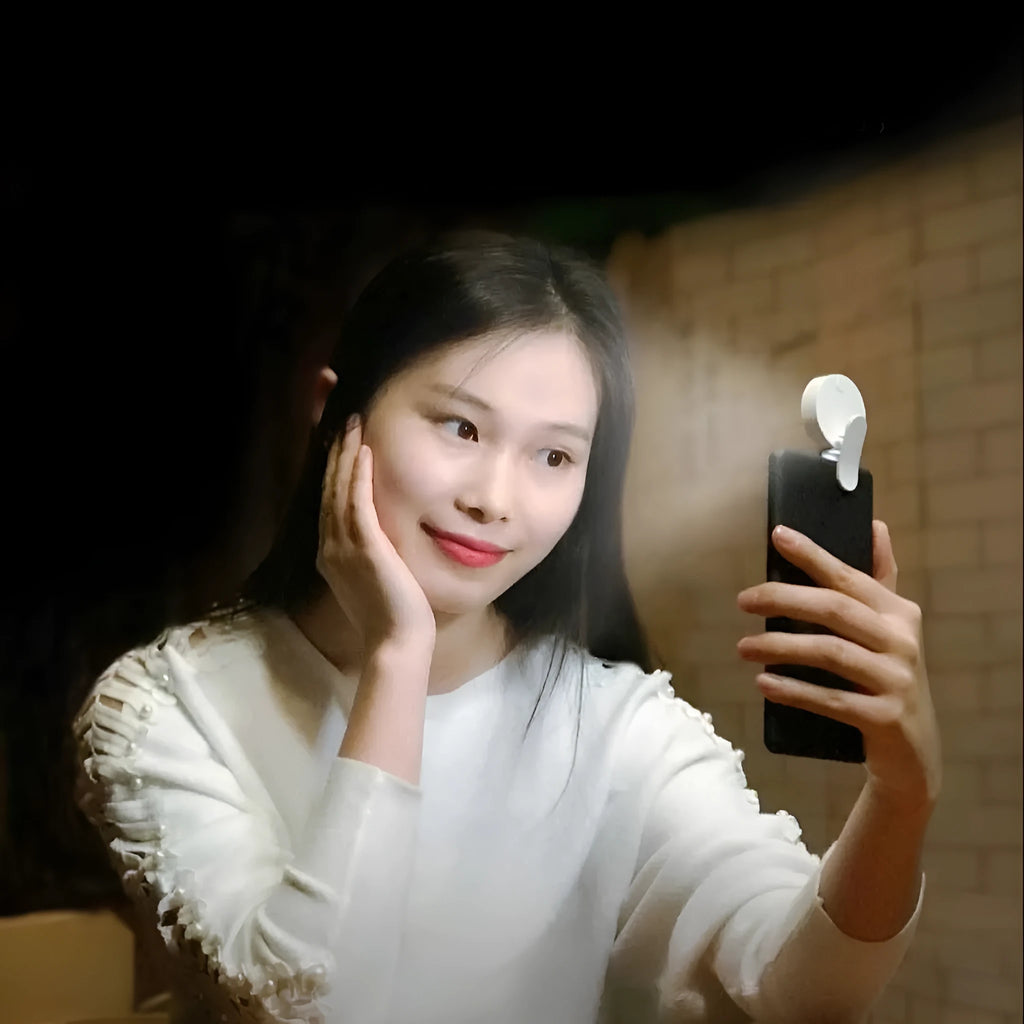 White selfie fill light with 9 LED beads and three-level dimming for mobile phone