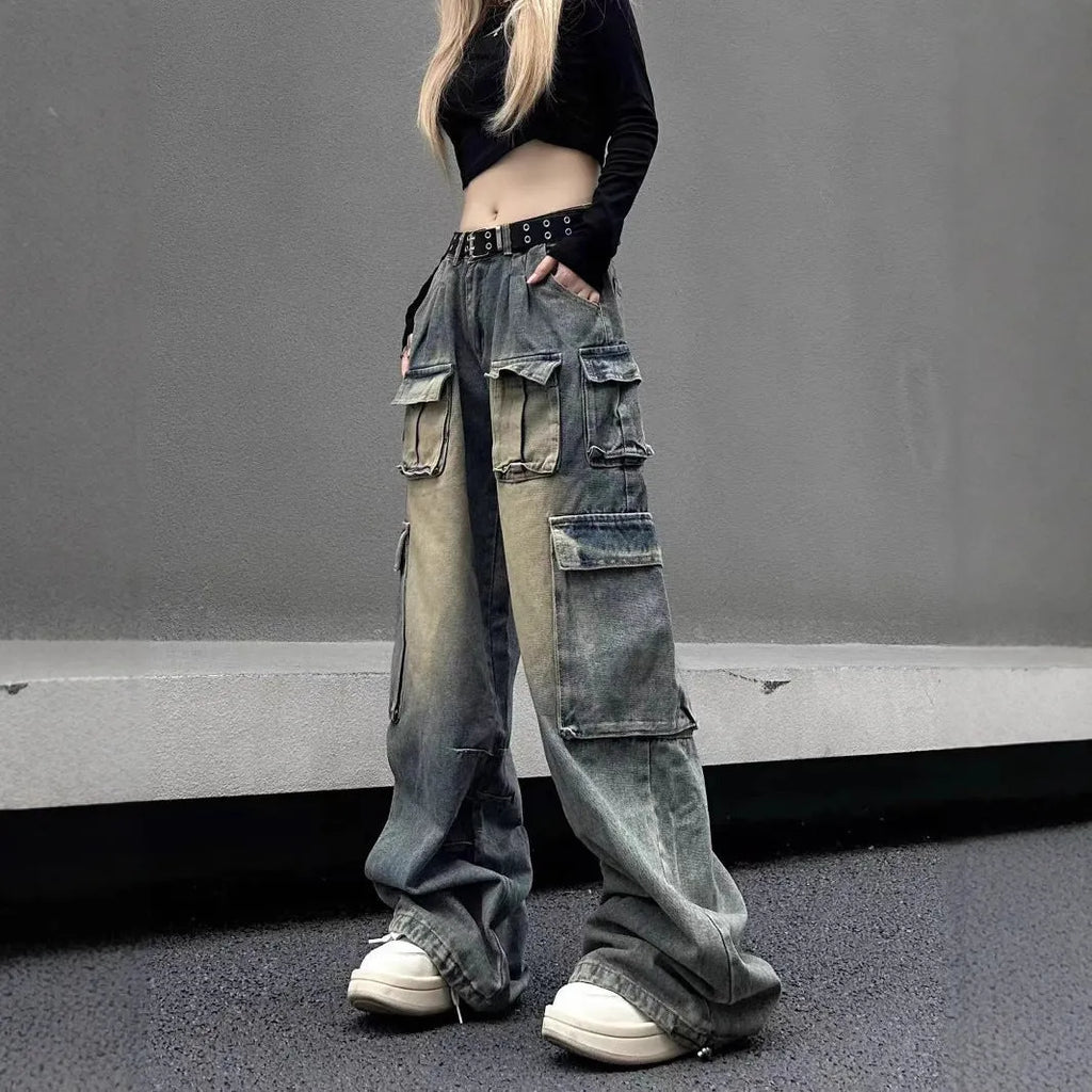 Men's loose fit distressed denim jeans with multiple pockets in street hipster style