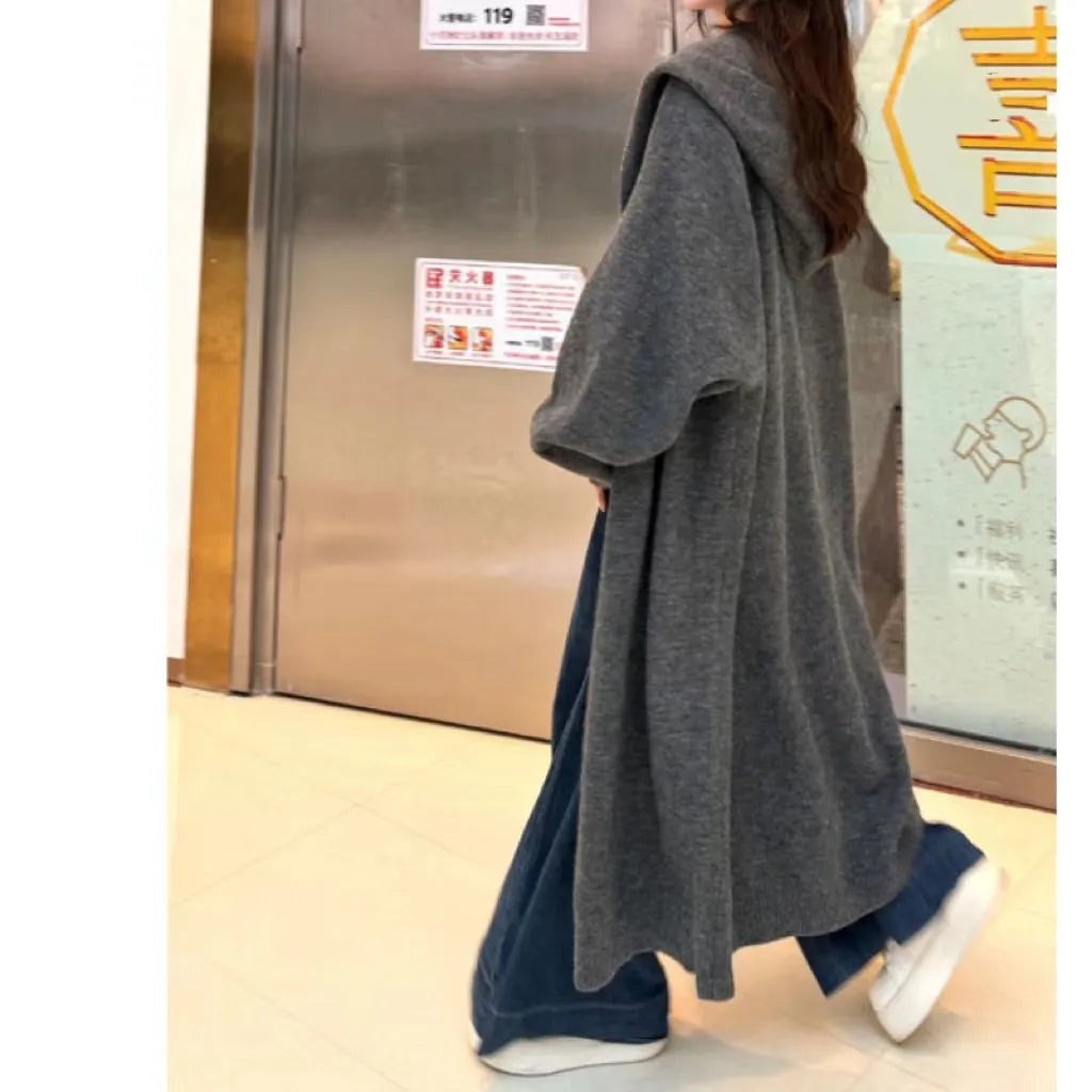 Long grey hooded knitted cardigan for women in loose Korean-style fit.