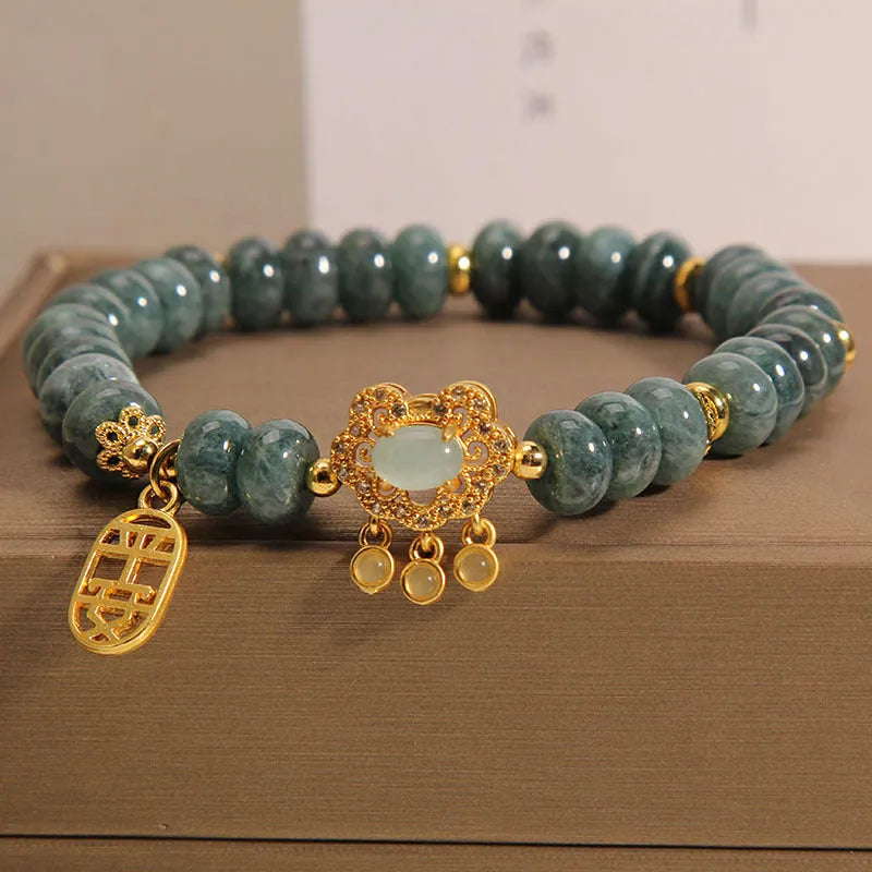 Natural green emerald jade bracelet with alloy safety lock and abacus beads pattern