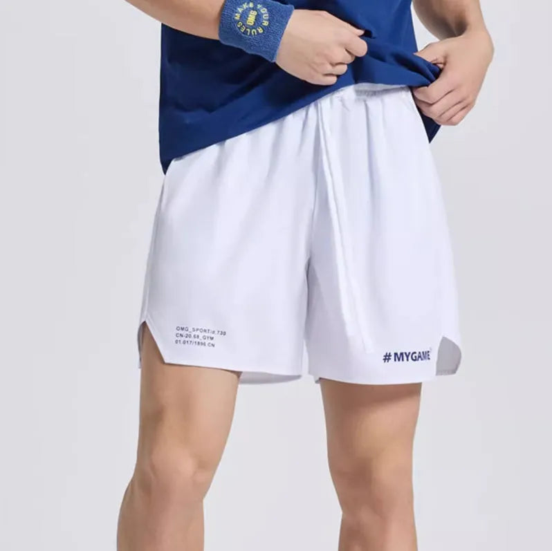 Men's four-point training fitness shorts in polyester spandex fabric available in four colours
