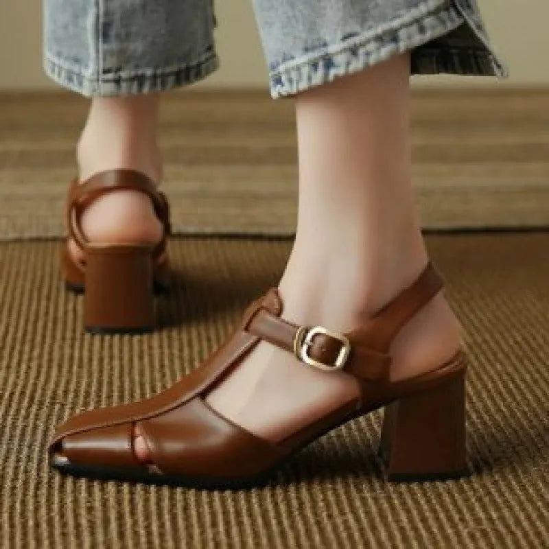 Hollow Retro Closed Toe Chunky Heel Sandals for Women in Dark Brown and Black, Sizes 35-40, Princess Style, Rubber and Leather Construction, Ideal for Everyday and Event Wear