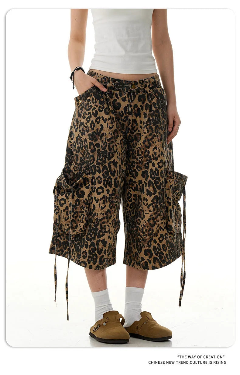 Women's leopard print cropped trousers with high waist and straight leg cut