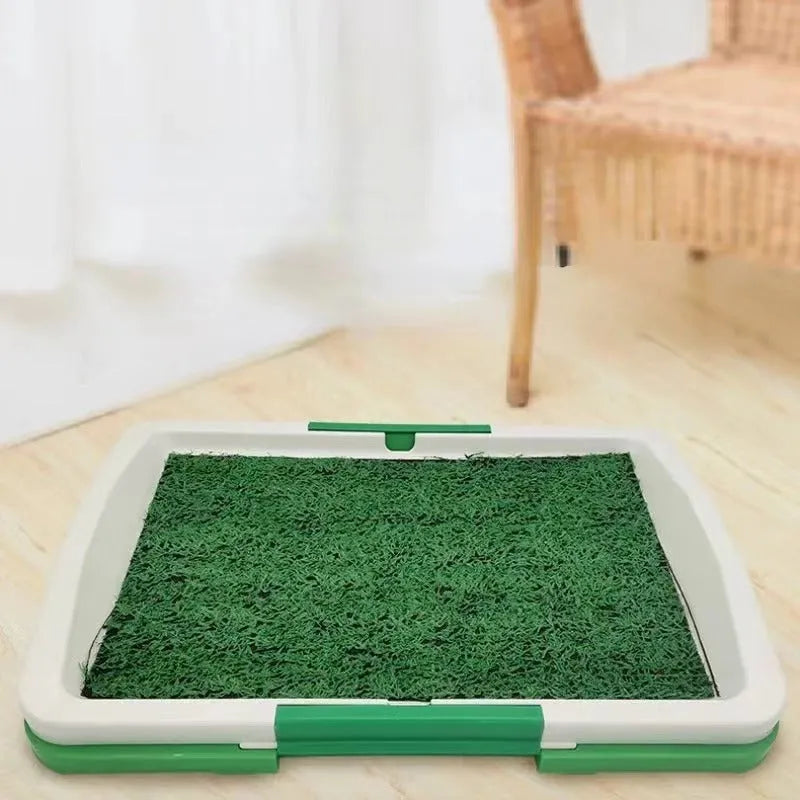 Green artificial grass indoor dog toilet tray with three-layer construction for puppy potty training