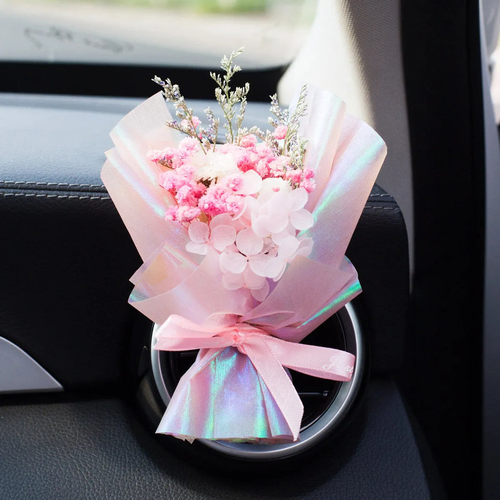 Handmade dried flower car vent aromatherapy ornament with fragrance slice
