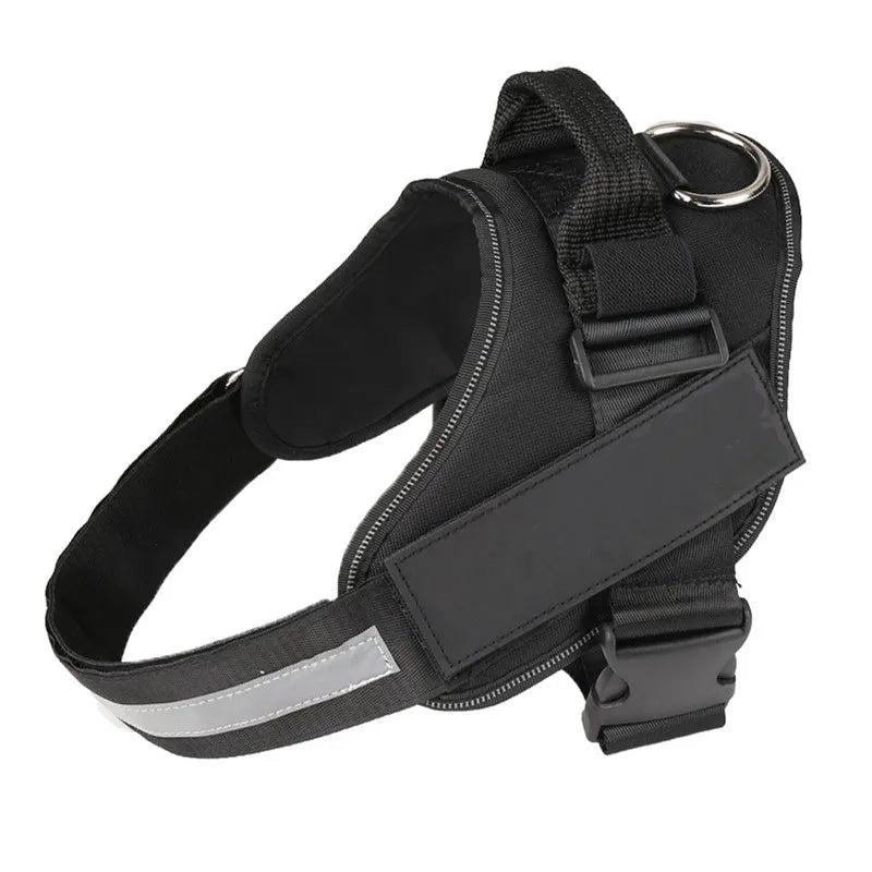 Personalised reflective no-pull dog harness in nylon with adjustable chest strap and sturdy handle