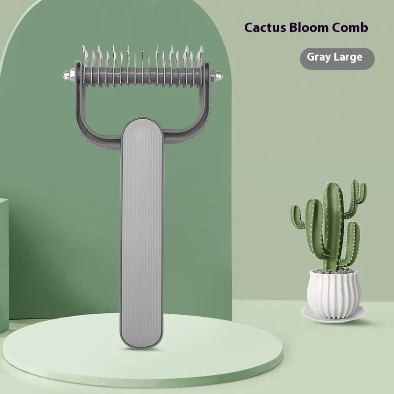 Green or grey dog unknotting comb with stainless steel teeth and PP plastic handle in large or small size