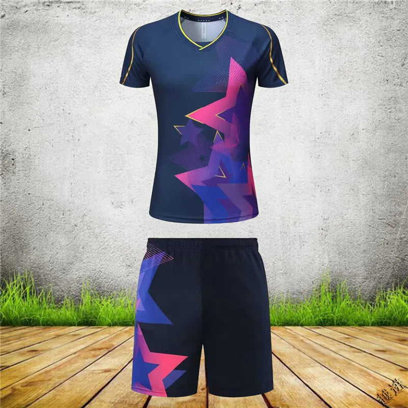 Badminton sportswear outfit with short-sleeved top and trousers in polyester fabric