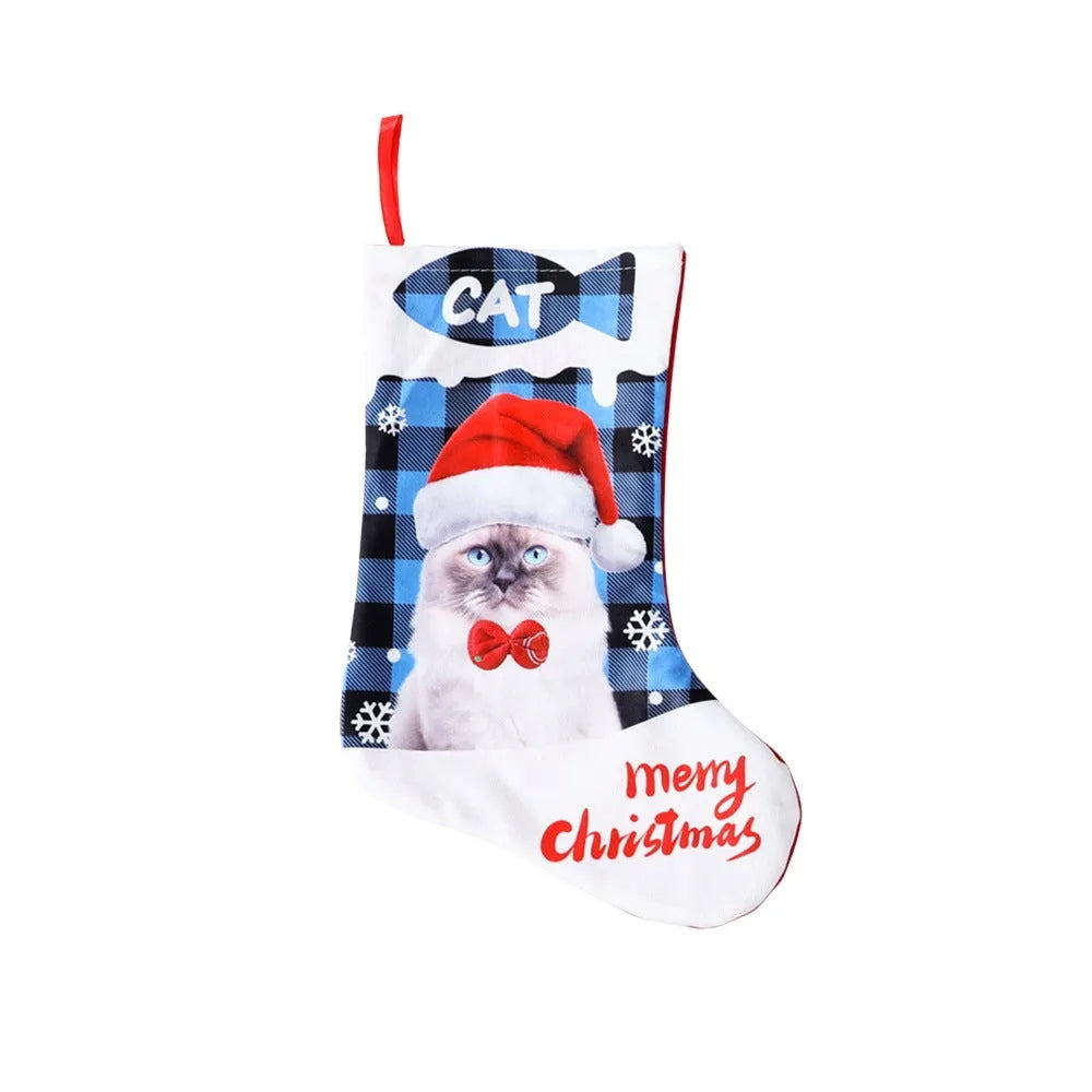 Green and black plaid cat design cloth Christmas decoration measuring 26 by 36 centimetres