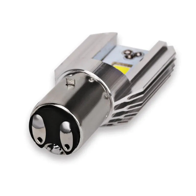 Motorcycle LED M4 double claw H6 headlight with aluminium housing and white light output