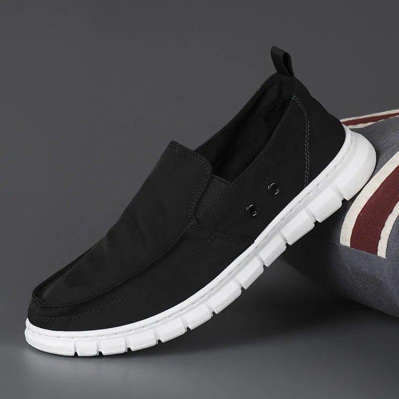 Men's colour matching leather shoes with round toe and elastic band closure in multiple colour options