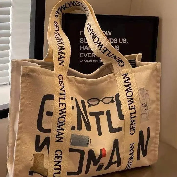 Canvas women's tote bag with printing detail in large capacity design