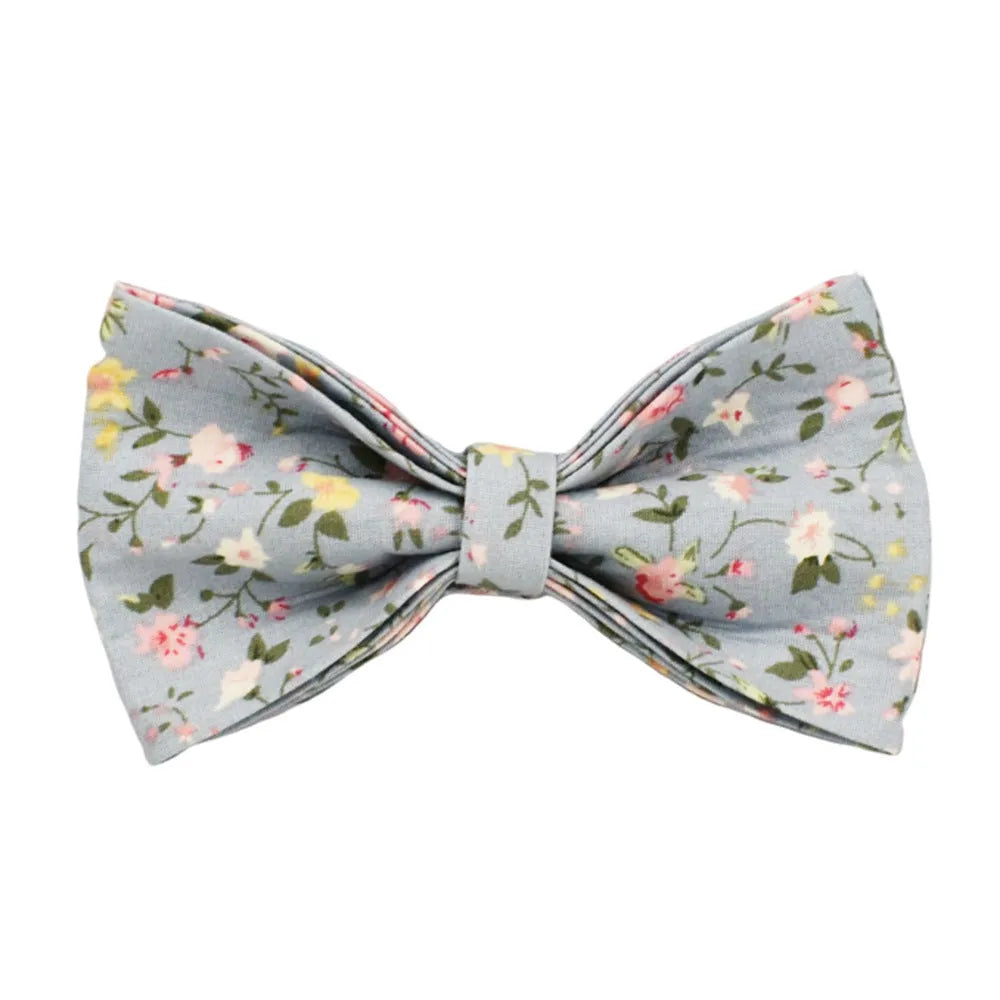 Dog collar set with floral polyester cotton bow attachment in five sizes