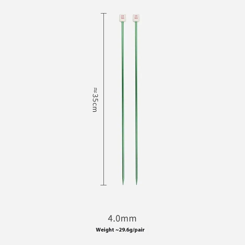 Set of aluminium crochet hooks in 14 sizes from 2.0mm to 10.0mm with protective end caps