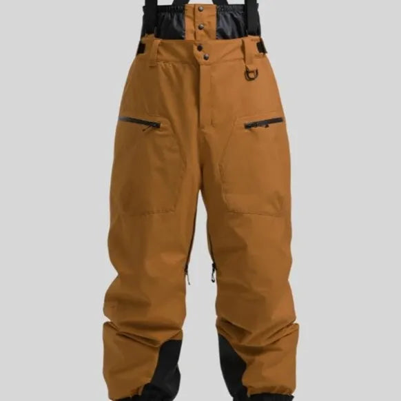 Man wearing black waterproof linen ski pants with a thickened strap, suitable for winter sports.