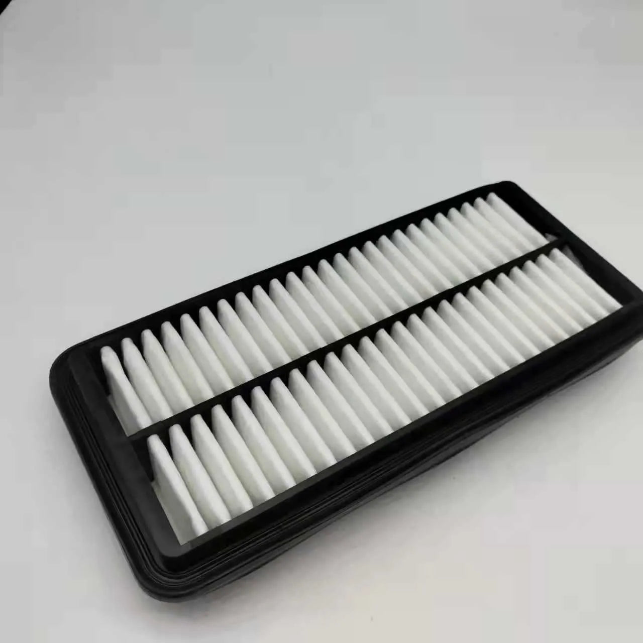 Black car air filter with 256×113×40mm dimensions for Modern vehicle replacement