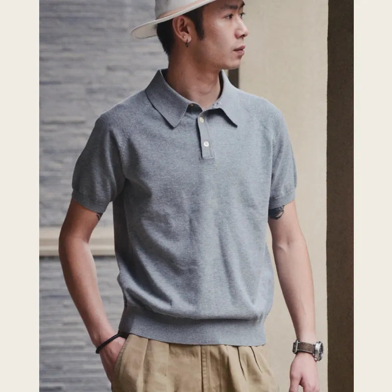 Men's solid-colour retro knitted cotton short-sleeved T-shirt in slim fit on a hanger.