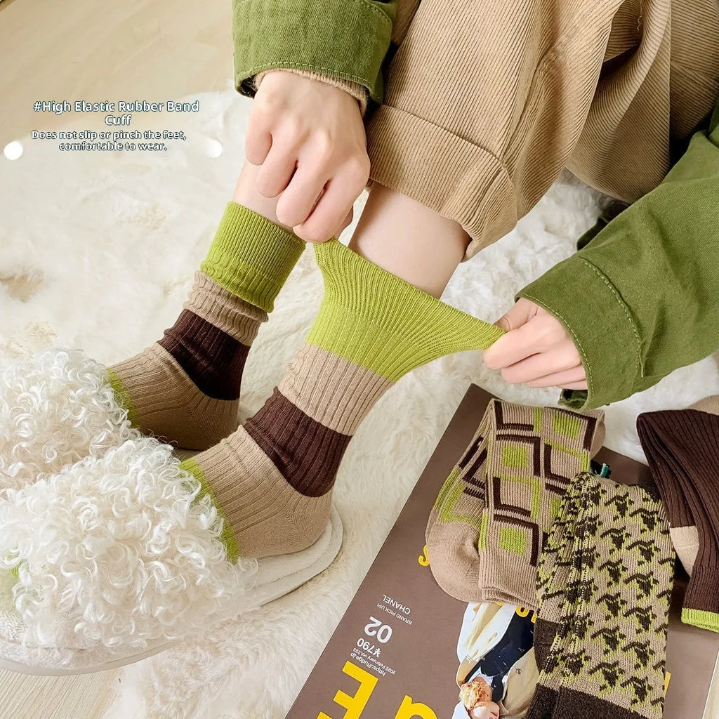 Retro women's double needle embroidery mid-calf socks in combed cotton, check pattern, one size