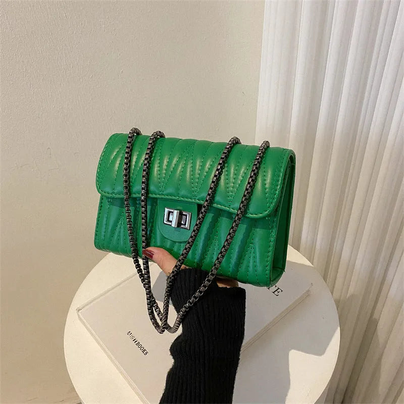 Retro textured diamond small bag in horizontal square shape with eight colour options