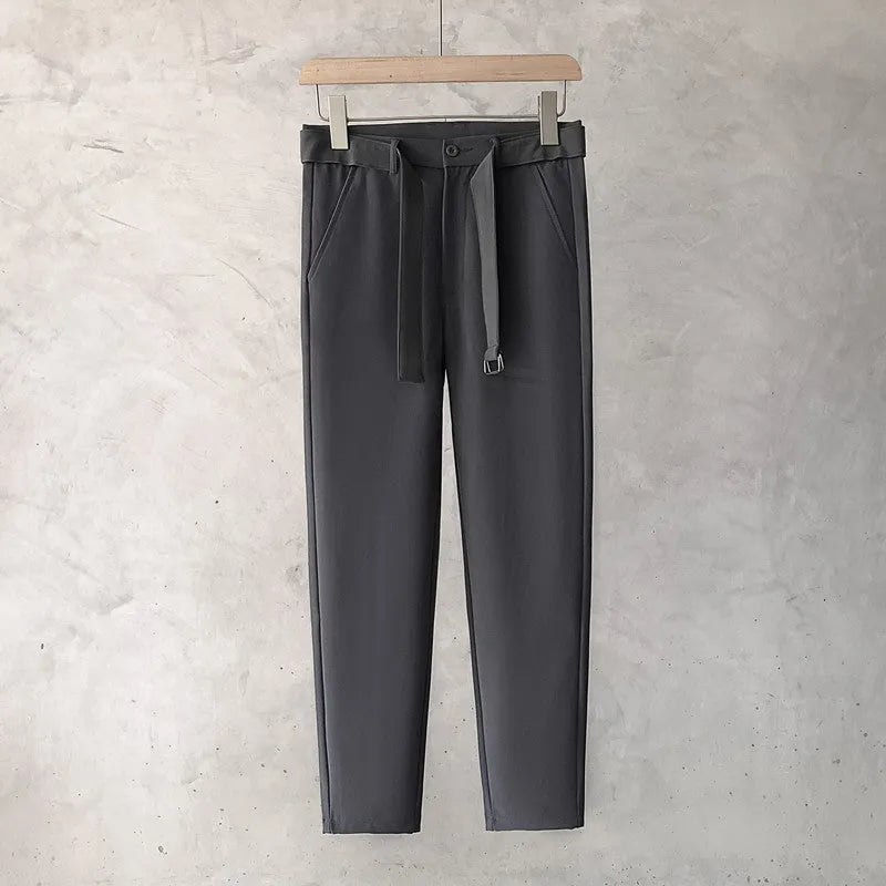Boys slim straight wool trousers with tapered fit and straight leg opening in black colour