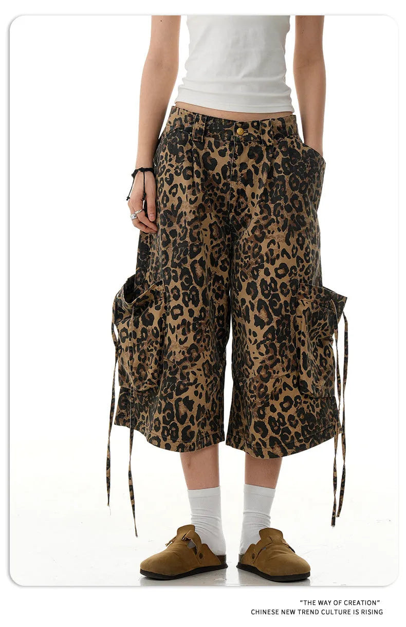 Women's leopard print cropped trousers with high waist and straight leg cut