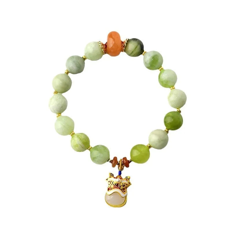 Green milk-in-water jade pendant bracelet with 10mm geometric retro pendant
