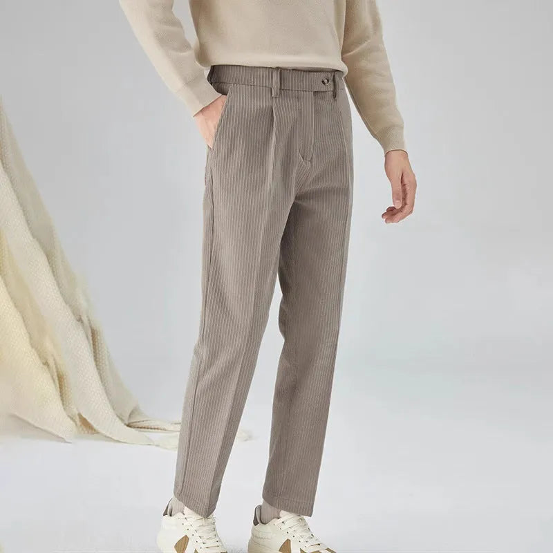 Men's loose-fitting straight-leg corduroy trousers in beige colour