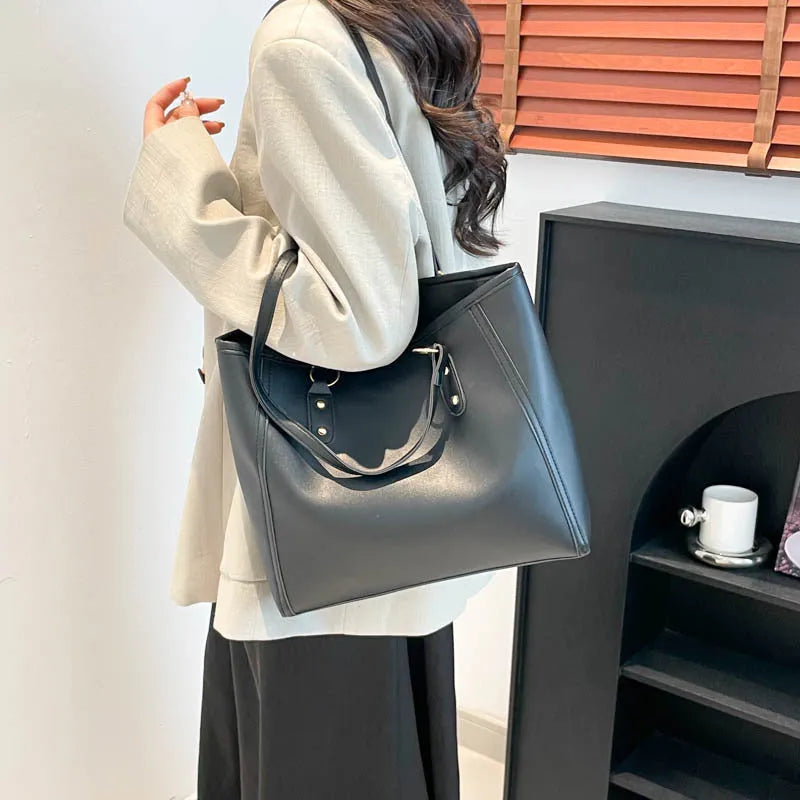 Korean style black PU shoulder underarm bag with horizontal square suitcase shape