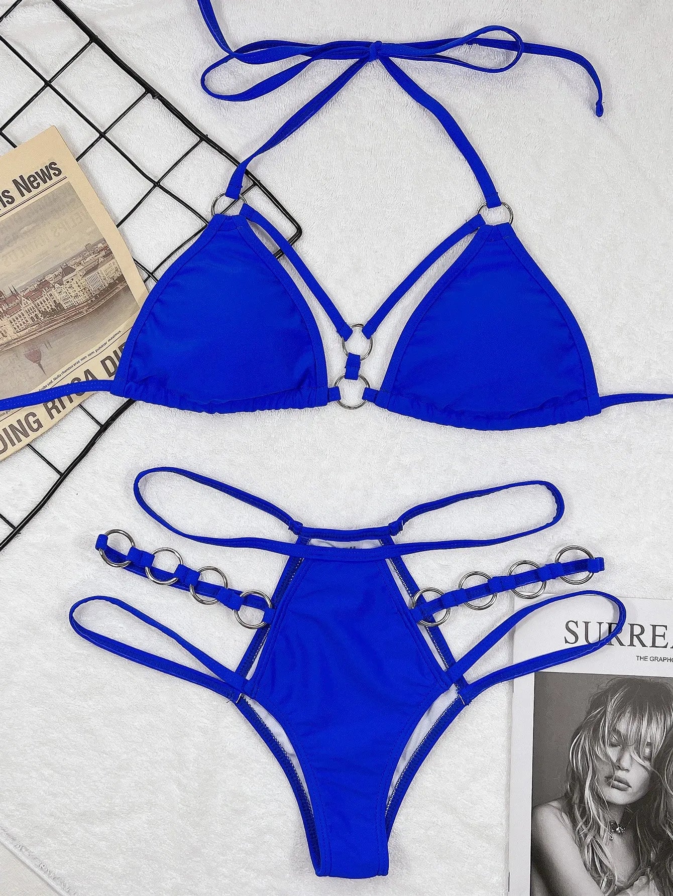 Women's pure colour bikini set with separated top and shorts in nylon fabric.
