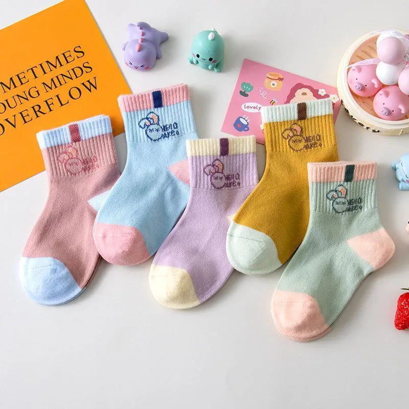 Cartoon girl sport mid-calf length cotton socks five pairs pack children's sizes