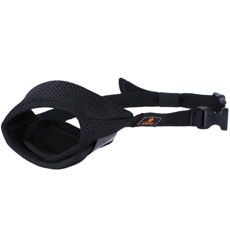 Cloth dog mouth cover to prevent eating indiscriminately in black for large Labradors